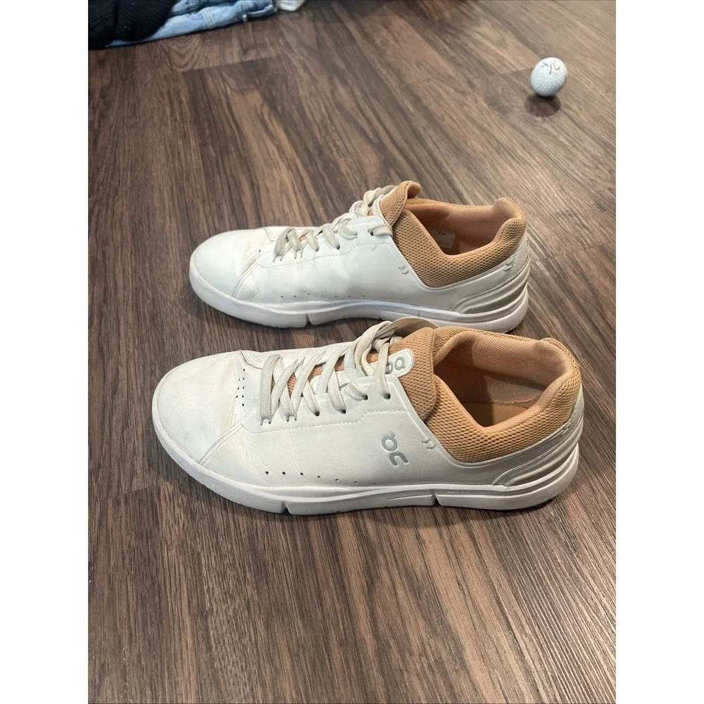 On Cloud The Roger Advantage All White Leather Shoes Sneaker Women's Sz 9